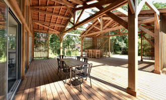 Terrasse couverte Maison d'Été